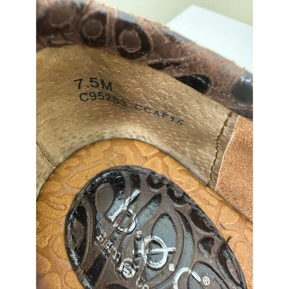 BOC Born Concept Brown Embossed Leather Clog Shoes Size 7.5M Slip-On Comfort - Picture 6 of 6